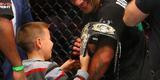 Fotos da vitria de Rafael dos Anjos, que valeu o cinturo dos leves do UFC