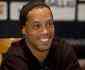 Vdeo: Ronaldinho Gacho d caneta sem tocar na bola em partida de futsal; veja