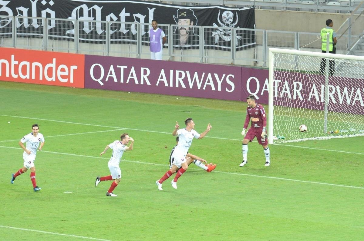 Cerro Porteo abriu o placar aos 31 do segundo tempo com Diego Churn: 1 a 0