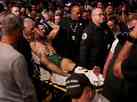 McGregor fratura tornozelo e Poirier vence no UFC com nocaute tcnico