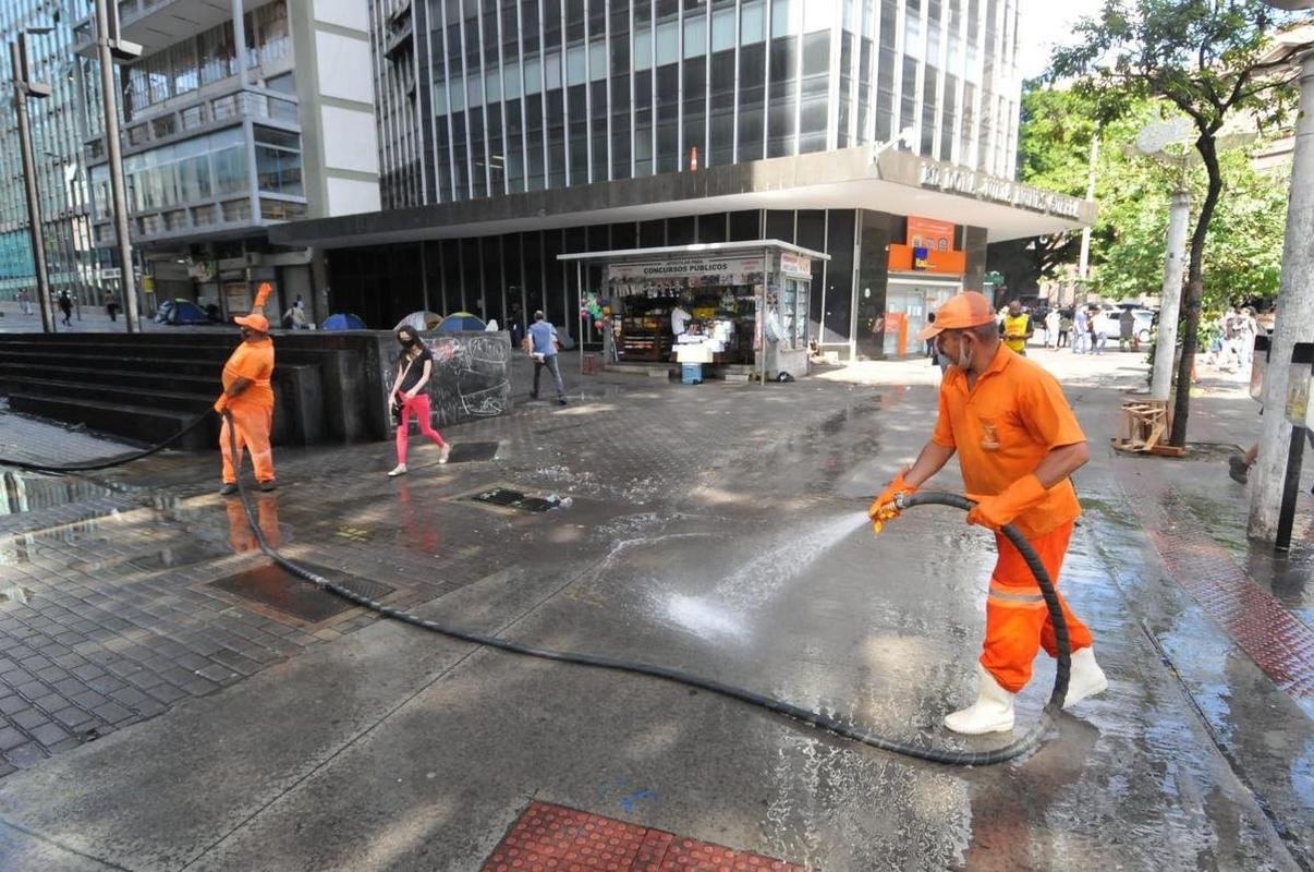 Fotos de Belo Horizonte nesta sexta-feira (03/12), aps a comemorao do bicampeonato brasileiro do Atltico.