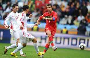 Na Copa de 2010, CR7 fez o ltimo gol da goleada por 7 a 0 contra a Coreia do Norte, pela fase de grupos