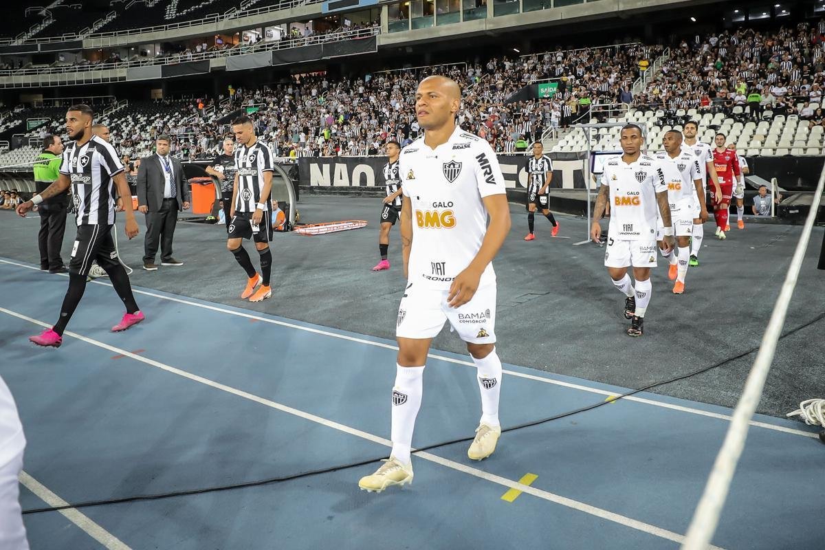 Fotos do duelo entre Botafogo e Atltico, no Estdio Nilton Santos, no Rio, pela ida das oitavas de final da Copa Sul-Americana