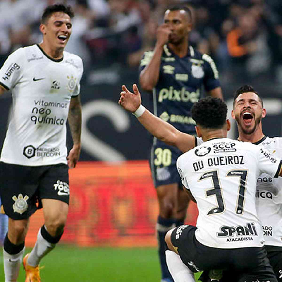 Futebol feminino: Corinthians bate o Santos e encaminha classificação no  Brasileiro