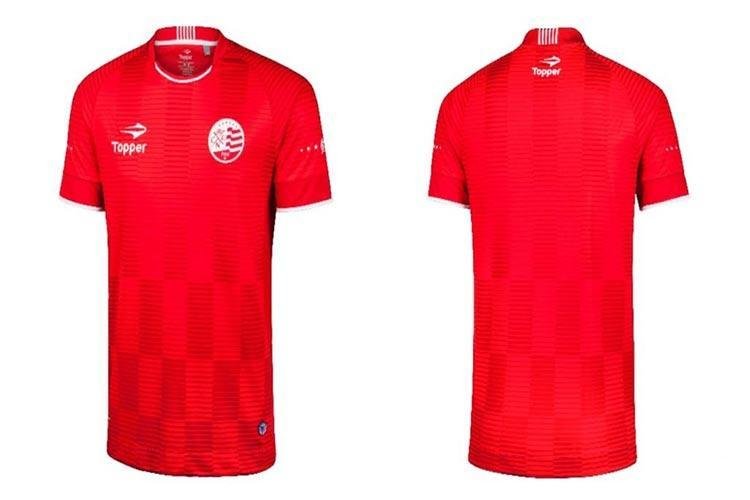 No fim da temporada de 2016, o Nutico ainda lanou o terceiro padro em parceria com a Topper. A camisa tem dois tons de vermelho
