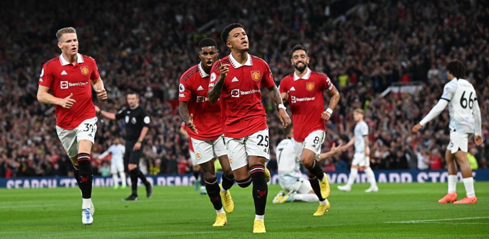 5 - Manchester United (Inglaterra): R$ 1,3 bilho