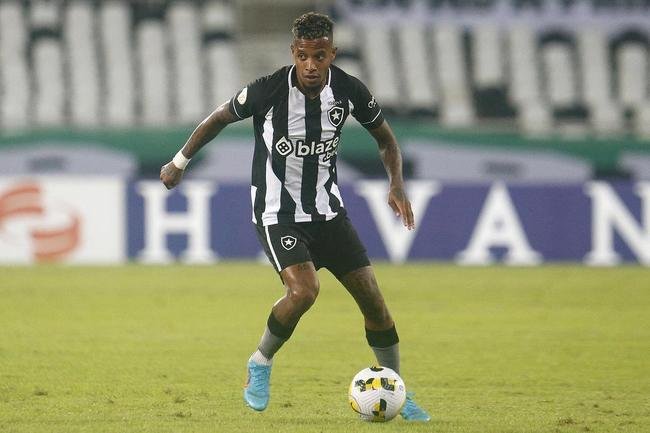 Fotos da partida entre Botafogo e Amrica, pelo duelo de volta das oitavas de final da Copa do Brasil. Jogo foi realizado nesta quinta-feira (14), no estdio Nilton Santos, na cidade do Rio de Janeiro.