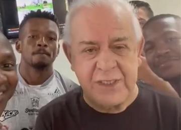 Nivaldo Andrade (PSL) afirmou que colaboraria com R$ 5 mil e buscaria empresários para ajudar com o mesmo valor em caso de vitória sobre o Atlético