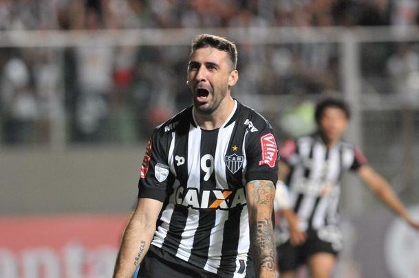 Atltico marcou gol sobre o Del Valle logo aos trs minutos, com Pratto, e explodiu Independncia
