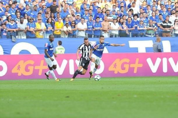Imagens do jogo entre Cruzeiro e Botafogo, pela 19 rodada do Brasileiro, no Mineiro
