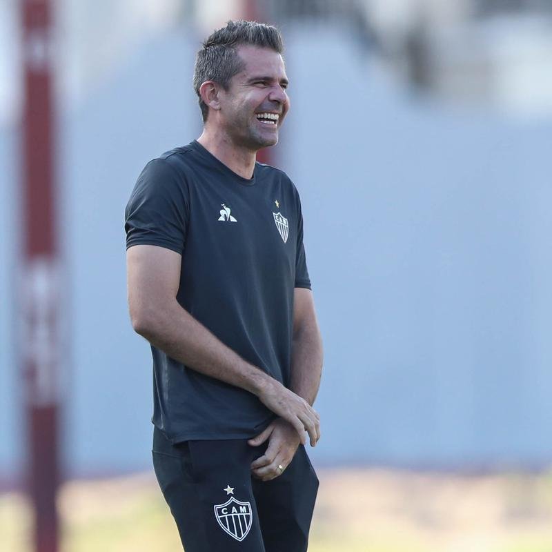 Atlético teve atividade no Estádio Olímpico Brígido Iriarte, em Caracas, antes da estreia na Libertadores