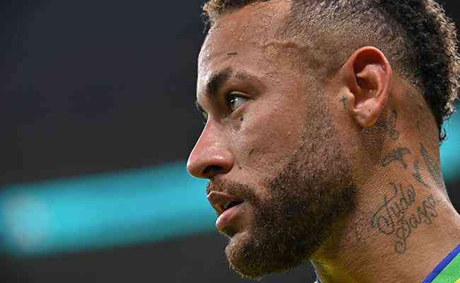 Neymar undergoes intensive treatment to recover from injury