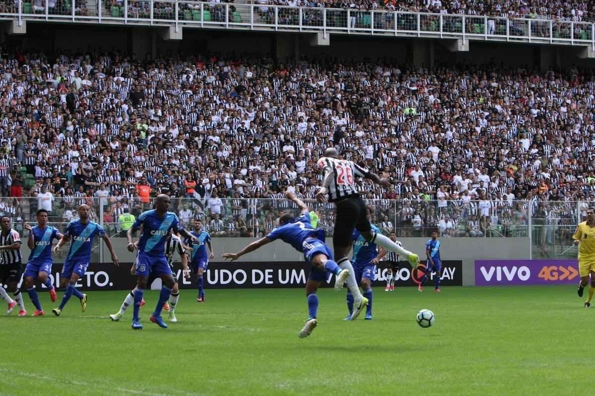 Imagens de Atltico x Ponte Preta, no Independncia