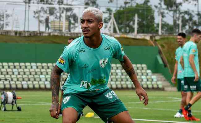 Convocado pela Seleo Brasileira Sub-20, Arthur ser desfalque do Amrica no comeo da temporada