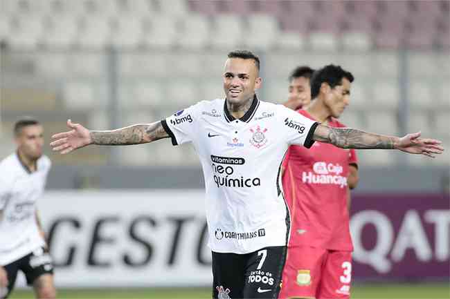 Luan volta a jogar bem e marca dois na goleada do Corinthians: reao fora de casa