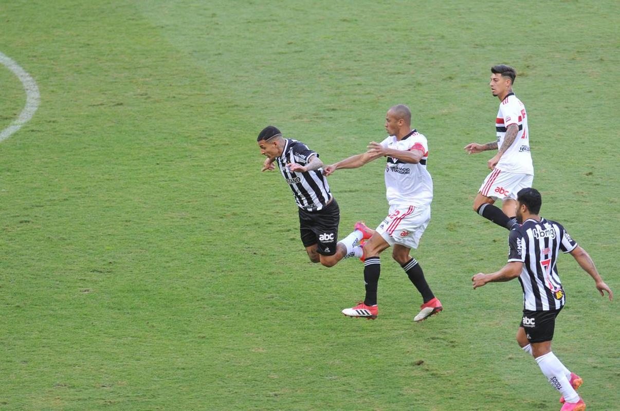 Fotos do jogo entre Atltico e So Paulo, no Mineiro, pela 3 rodada do Campeonato Brasileiro
