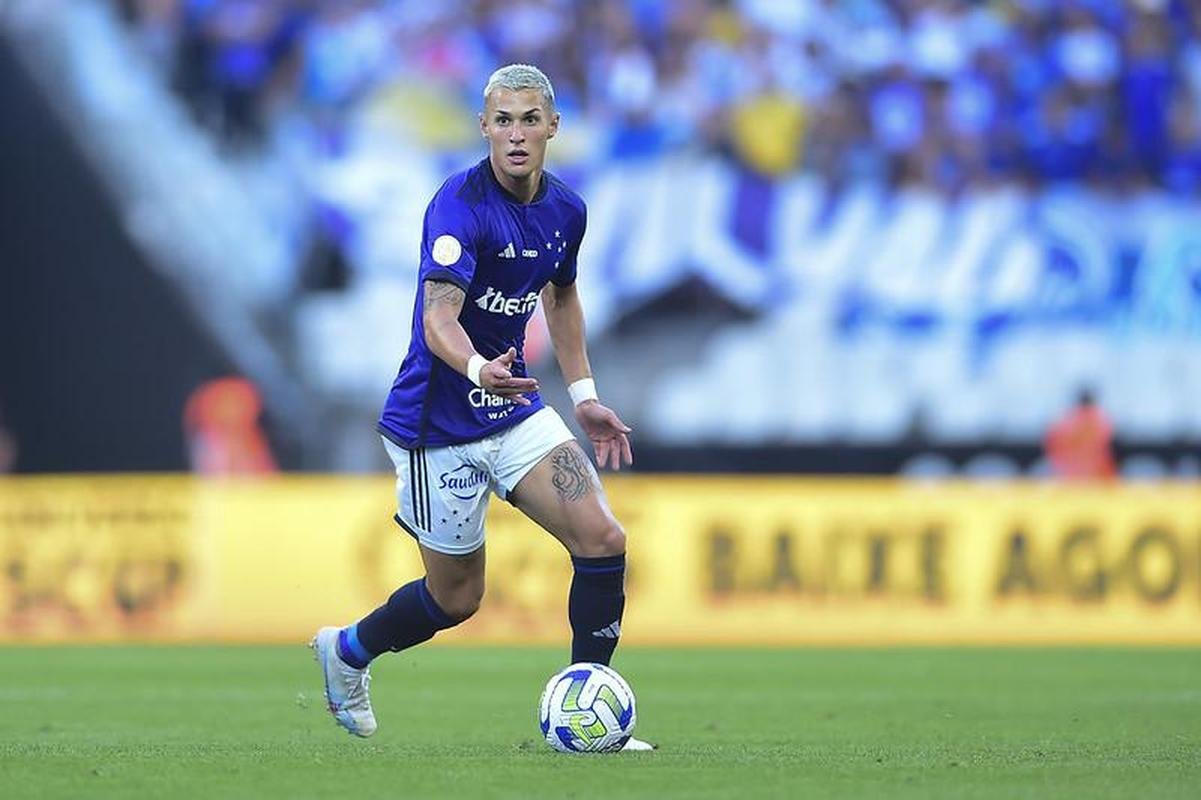 Pela primeira rodada do Campeonato Brasileiro, Corinthians e Cruzeiro se enfrentam na Neo Qumica Arena, em So Paulo