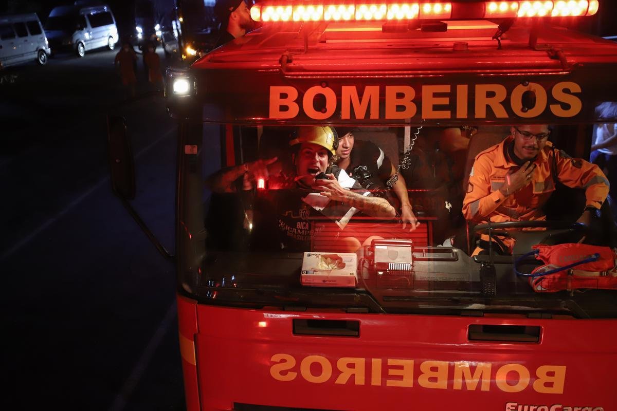 Bastidores da festa do Atltico em comemorao ao ttulo brasileiro