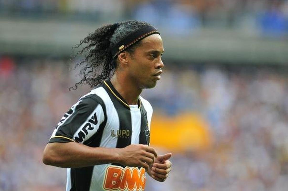 Fotos exclusivas do clssico entre Cruzeiro e Atltico na reabertura oficial do Mineiro