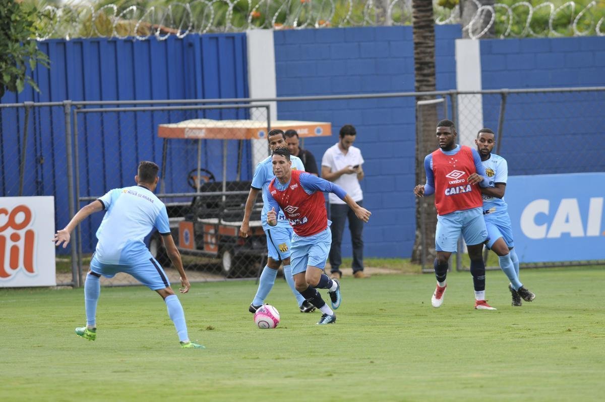 Com gols de Judivan e Rafael Sobis, Cruzeiro venceu Betinense por 2 a 0 em jogo-treino