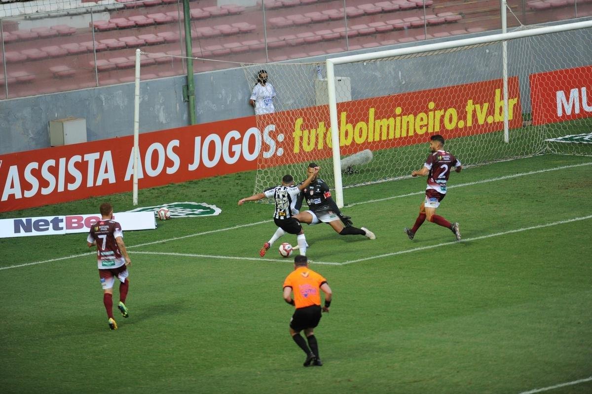 Fotos da vitria do Atltico sobre o Patrocinense, por 3 a 1, no Independncia, em Belo Horizonte, pela quarta rodada do Campeonato Mineiro. Mando foi do clube do interior, que no pde realizar a partida em Patrocnio devido ao elevado nmero de casos de COVID-19 na cidade.