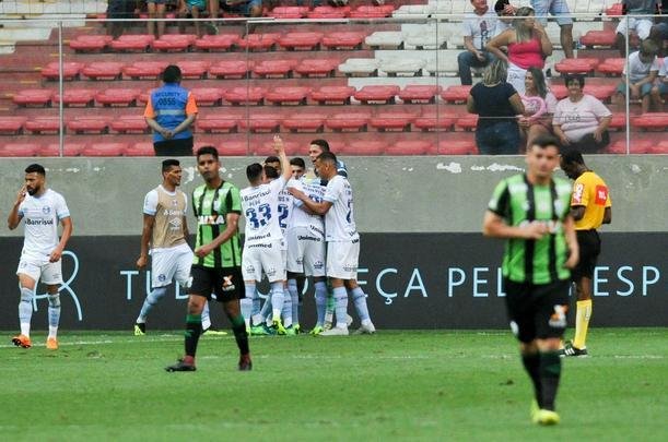 Fotos de América x Grêmio, neste sábado (20/10), no Independência, pela 30ª rodada do Campeonato Brasileiro
