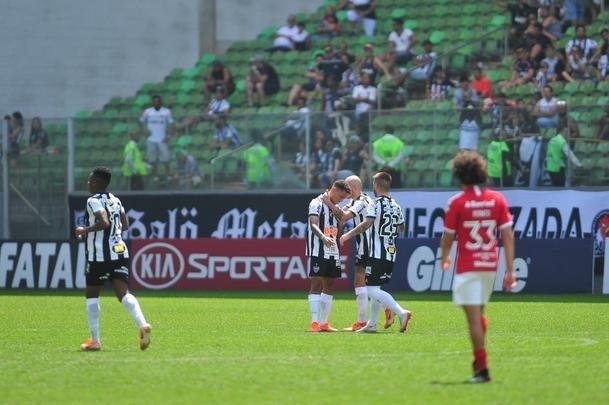 Galo e Colorado jogaram neste domingo, no Horto