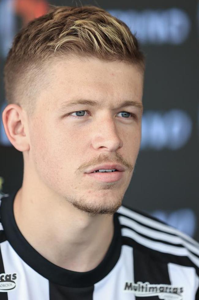 Bruno Fuchs é apresentado pelo Atlético