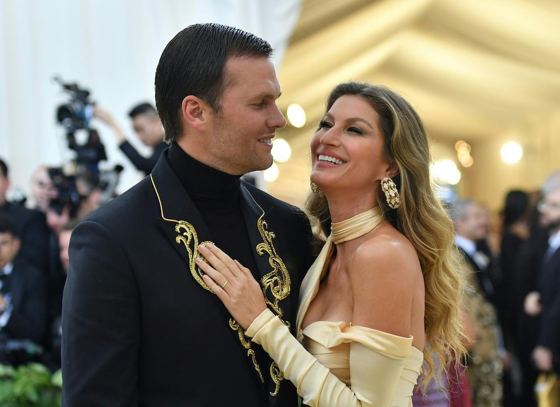 Foto da supermodelo Gisele Bndchen e de Tom Brady, jogador de futebol americano do Tampa Bay Buccaneers
