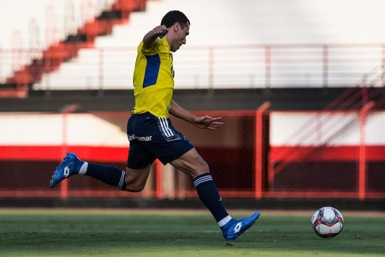 Com atividade no estádio Antônio Accioly, do Atlético-GO, o Cruzeiro encerrou a preparação para enfrentar o Goiás, pela 22ª rodada da Série B. A partida está marcada para 21h30 desta terça-feira, na Serrinha, em Goiânia.