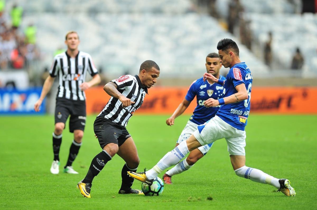 Imagens do clssico entre Cruzeiro e Atltico, pela 30 rodada da Srie A, no Mineiro