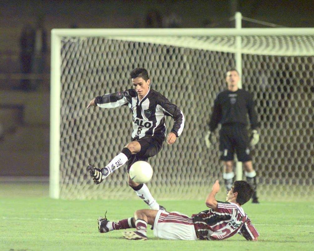 No jogo de volta, no Mineiro, Atltico e Fluminense empataram por 2 a 2. O Galo acabou classificado pelo gol qualificado fora de casa