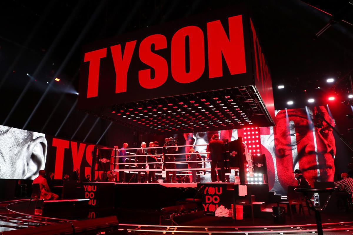 Fotos do retorno de Mike Tyson aos ringues