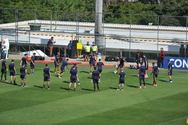 Imagens do treino da Venezuela em Belo Horizonte