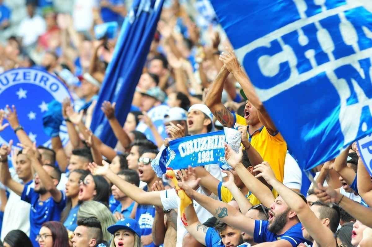 Torcida do Cruzeiro no clssico contra o Atltico, no Mineiro, pela 10 rodada do Estadual