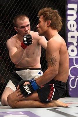 Michael McDonald venceu Masanori Kanehara por finalização no segundo round