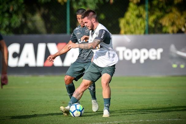 Fotos do último treino comandado por Thiago Larghi no Atlético