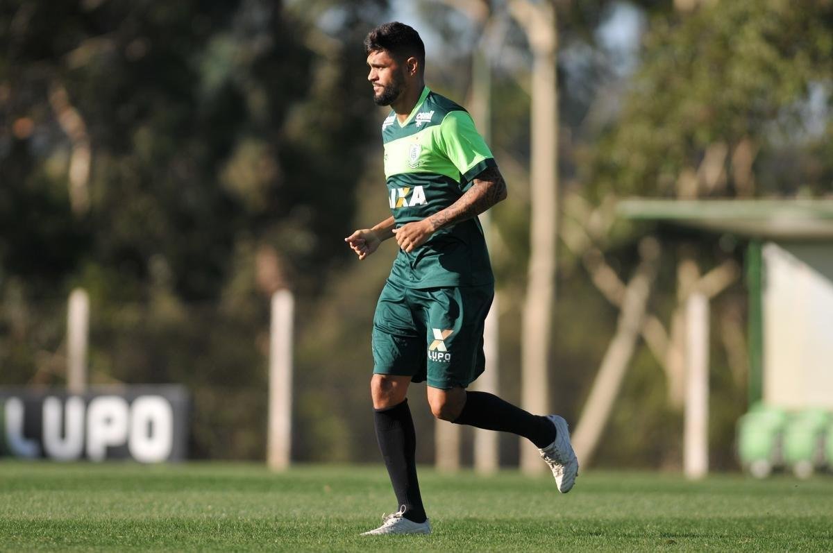 Luan (atacante) - contratado por emprstimo em maio de 2017, fez 30 partidas e marcou oito gols na campanha do ttulo da Srie B. Permanecer no clube em 2018 aps se desligar do Palmeiras.