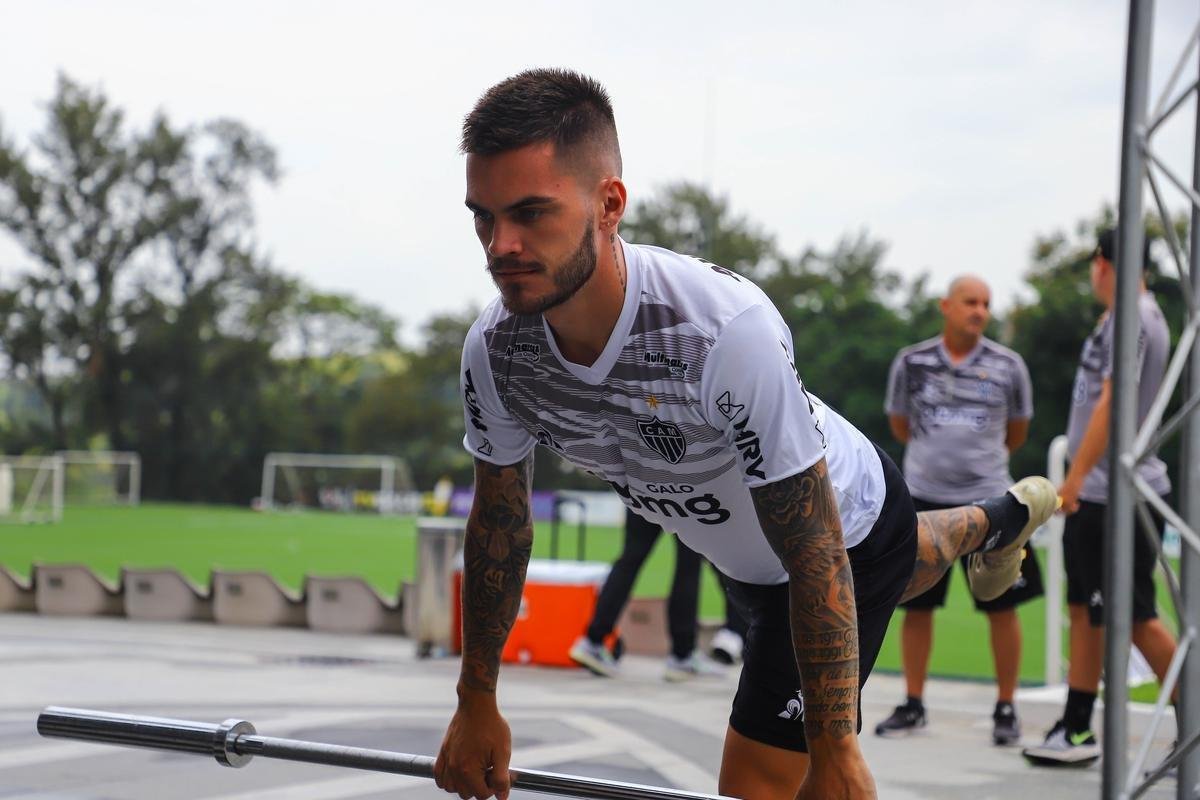 Fotos do primeiro treino de Hulk no Atlitco