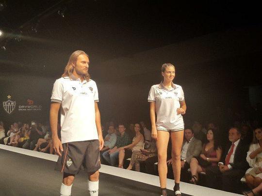 Nova coleção de uniformes do Atlético para 2016, fornecida pela empresa canadense Dryworld