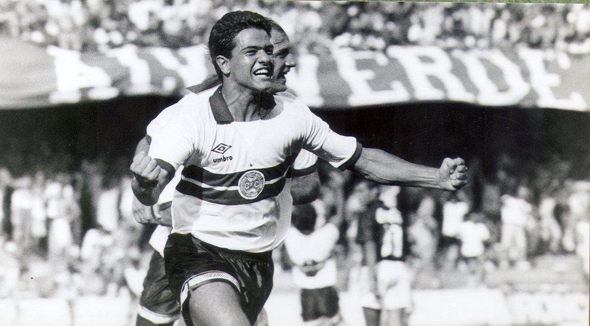 Ex-atacante do Coritiba, Jetson recebeu 927 votos para vereador em Curitiba e no foi eleito.