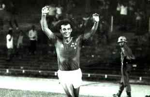 9- Joãozinho - 119 gols em 485 jogos (1973 a 1982)