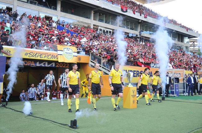 Fotos da final da Supercopa do Brasil, na Arena Pantanal, em Cuiab, entre Atltico e Flamengo