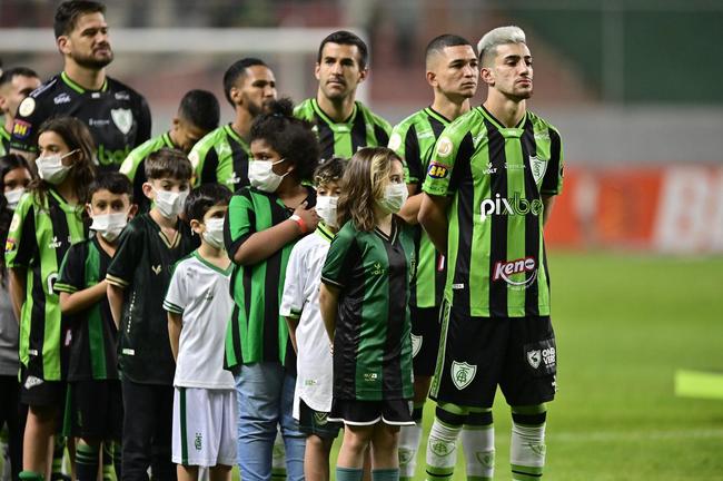 América x Coritiba: veja fotos do jogo no Independência