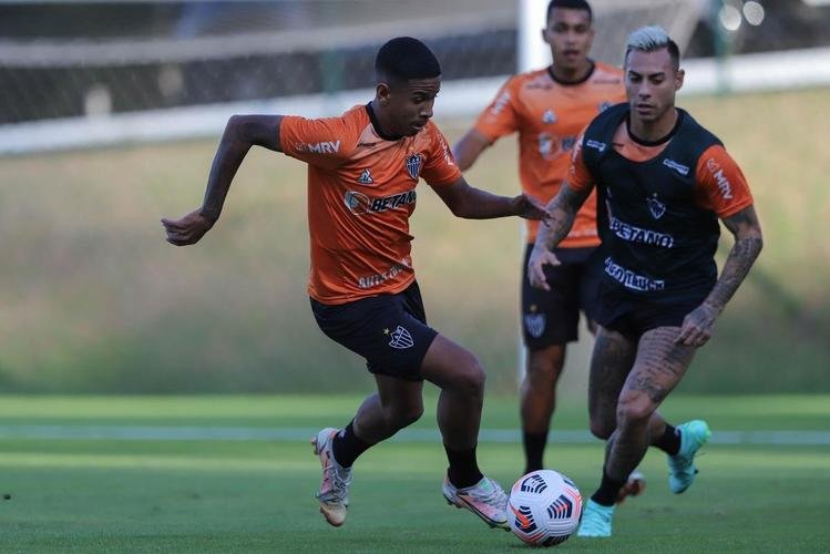 Fotos do treino do Atlético antes da viagem para a Argentina