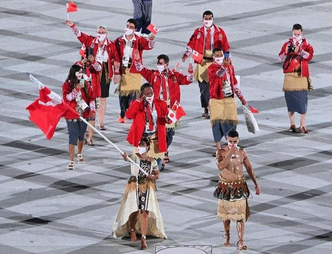 Imagens da cerimnia de abertura dos Jogos Olmpicos de 2020, no Estdio Olmpico de Tquio