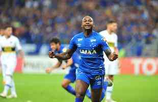 Sass entrou no segundo tempo e marcou o gol do Cruzeiro: 1 a 0