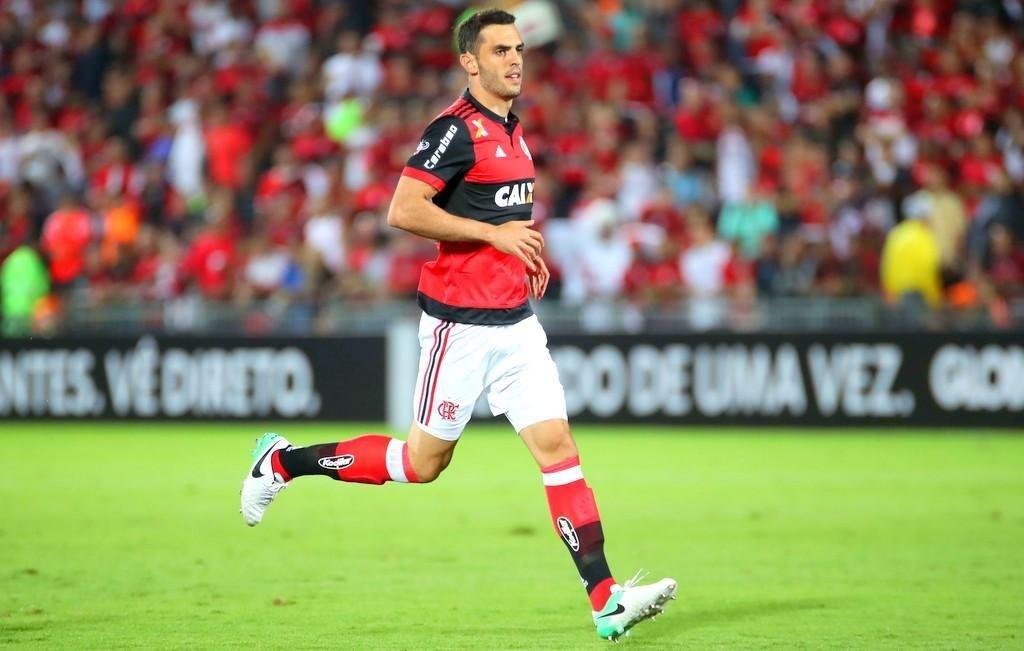 Rhodolfo (Flamengo) - 31 anos - 4 jogos no Campeonato Brasileiro - O zagueiro era a primeira opo no Flamengo sem os titulares Rver e Juan, mas perdeu espao com o crescimento dos jovens Lo Duarte e Thuler.