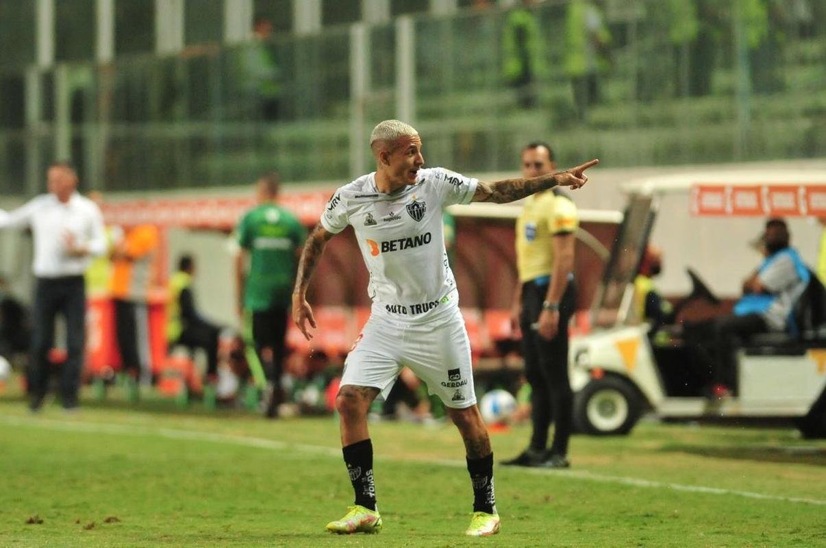 Fotos do gol de Arana, do Atltico, sobre o Amrica no clssico pela Copa Libertadores, no Independncia