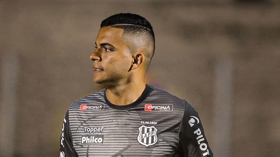 A Ponte Preta anunciou a contratao do atacante Bruno Rodrigues, que estava no Paran